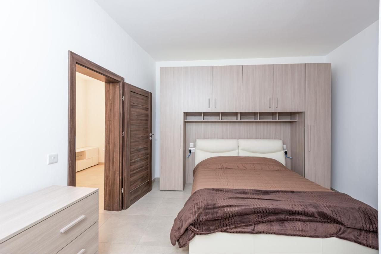 Seaview The Terraces 3 Bedroom San Pawl il-Baħar Eksteriør bilde